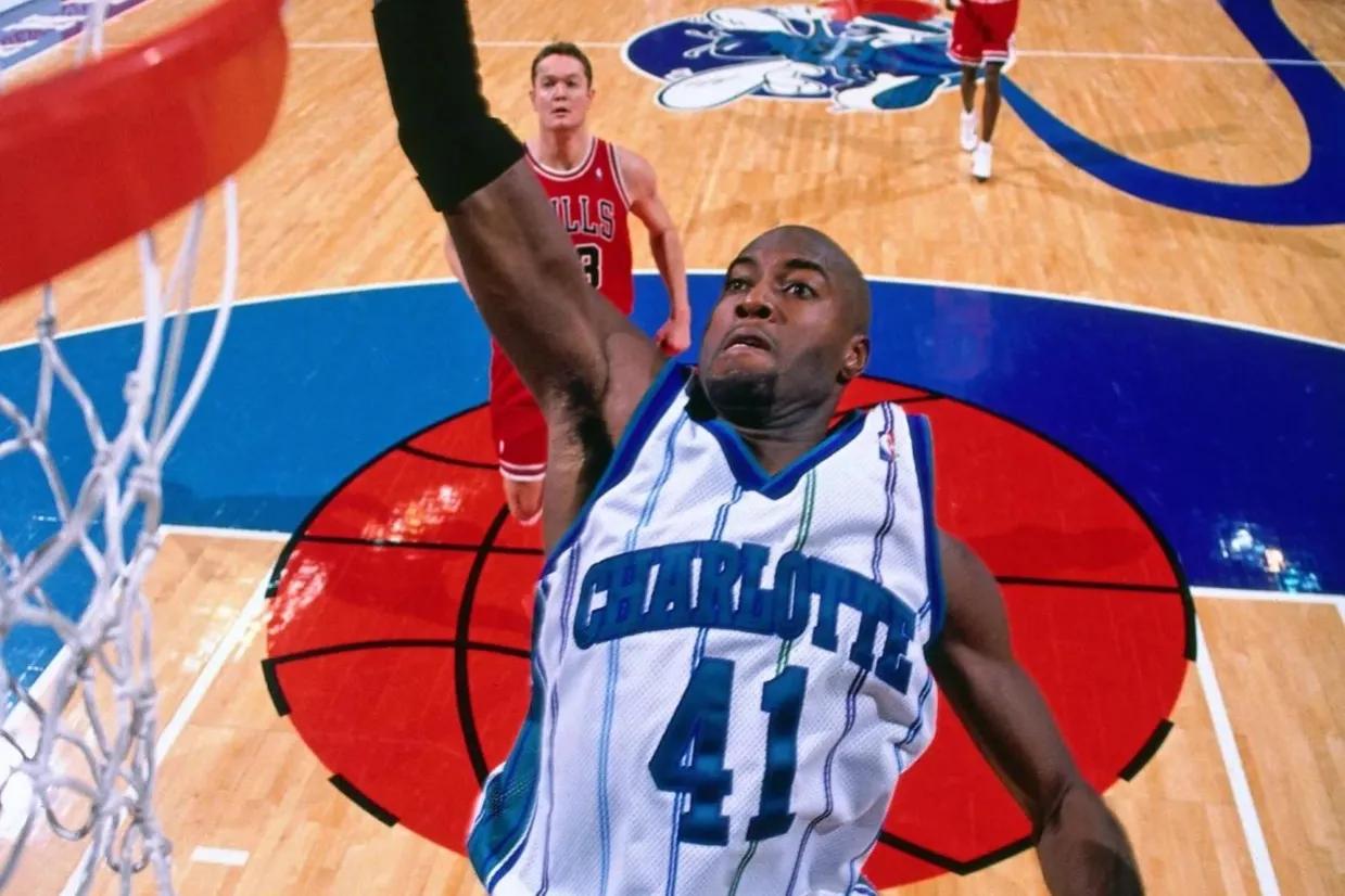 夏洛特黄蜂转会期扳平良机，志在全明星赛名次提升，信心回归，纪律约束更严格的简单介绍